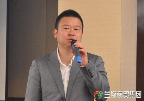 新浪家居副總經理張曉輝對綠色環保家居產業在中國市場前景非常看好